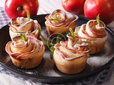 Apple Pastries